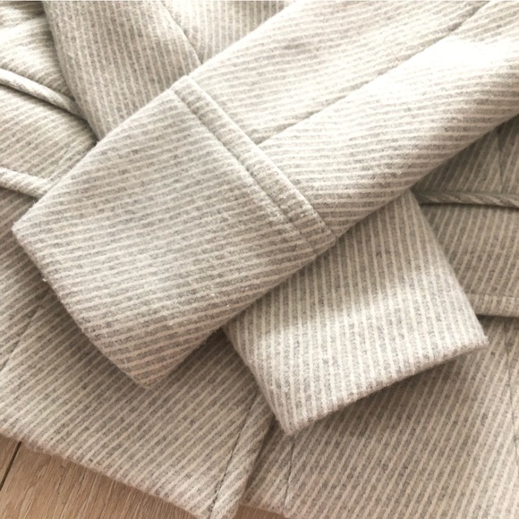 Banana Republic Double Breasted Wool Pea Coat in Light Gray & White Size XS - Picture 13 of 13